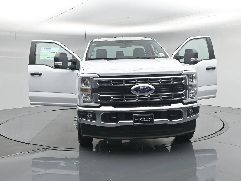 New 2026 White Ford XL image 25
