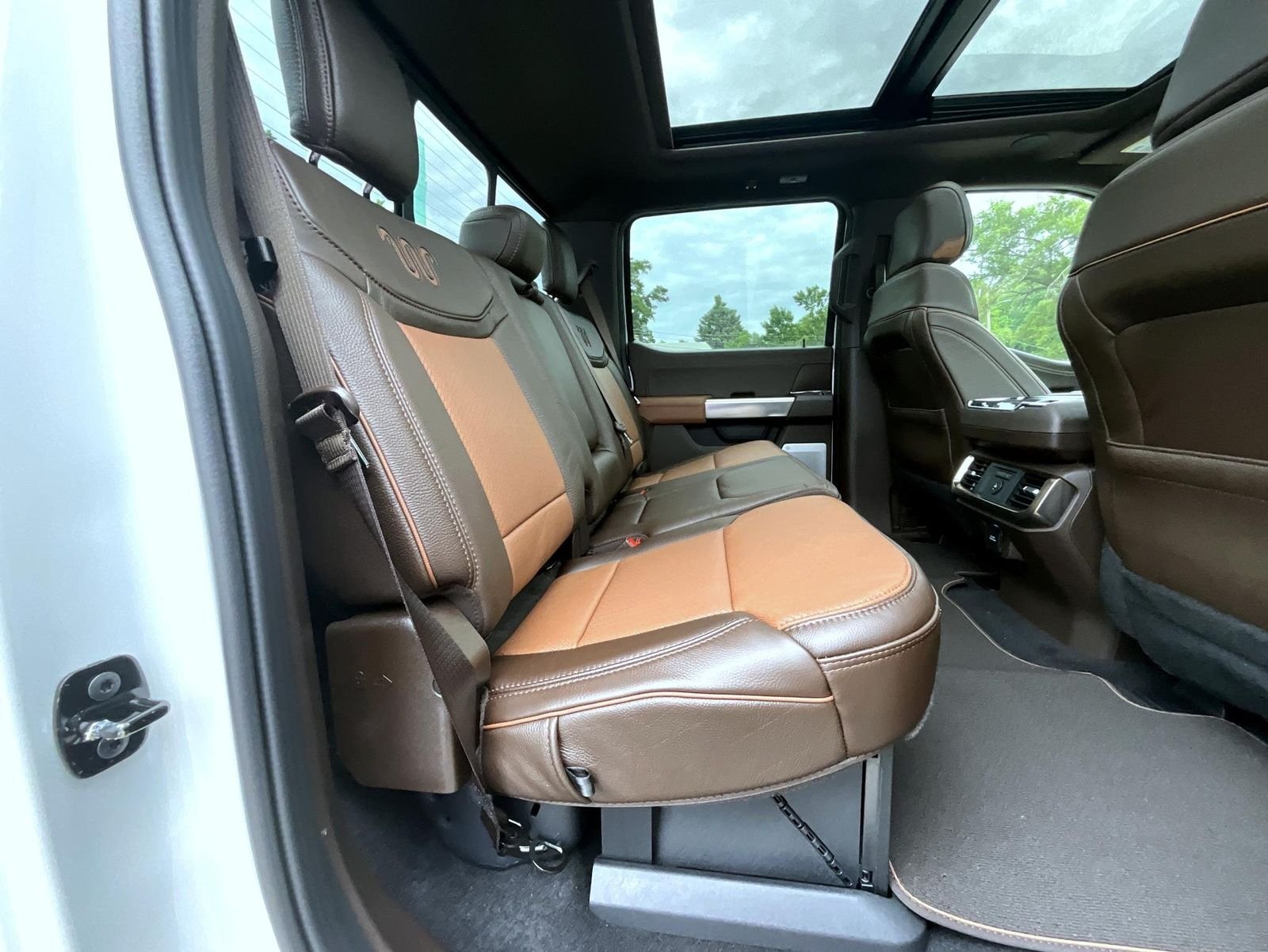 New 2026 Star White Metallic Tri-Coat Ford King Ranch image 21