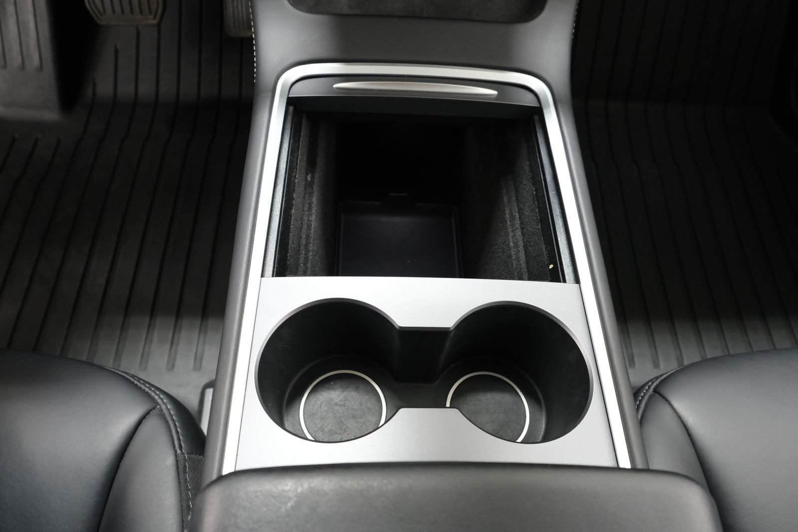 Used 2024 Solid Black Tesla Long Range image 23