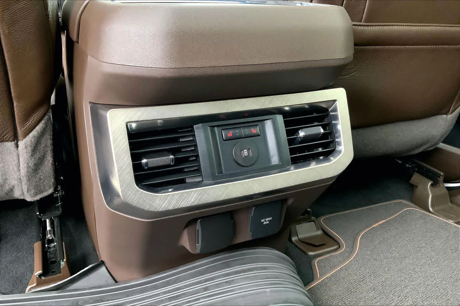 Certified Used 2024 Star White Ford King Ranch image 37