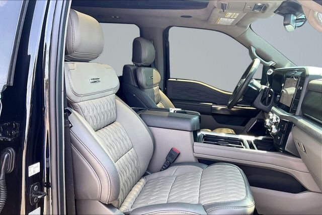 Used 2025 Black Metallic Ford Platinum image 7