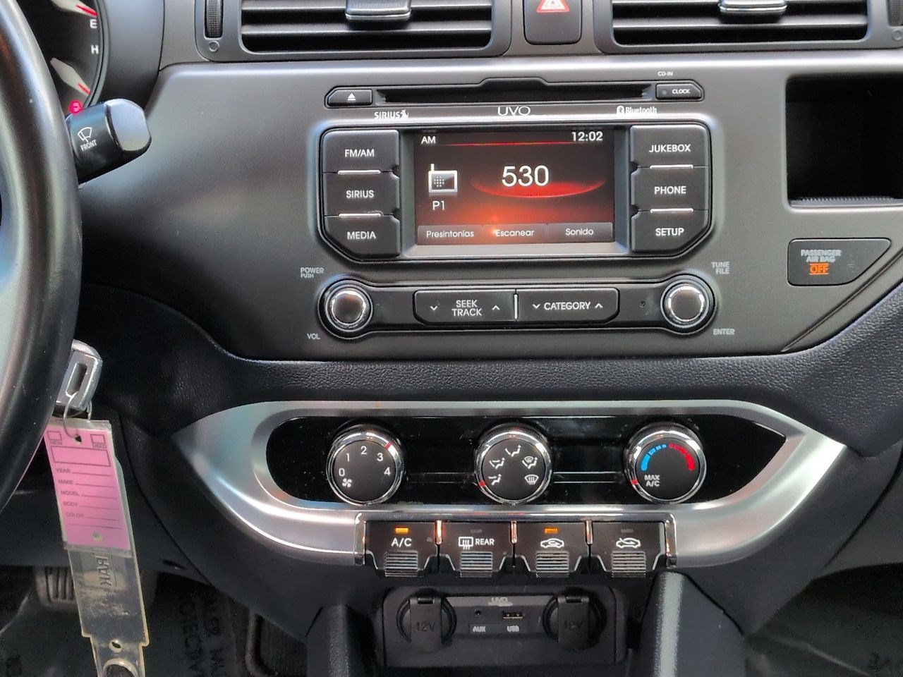 Used 2014 Bright Silver Kia EX image 20