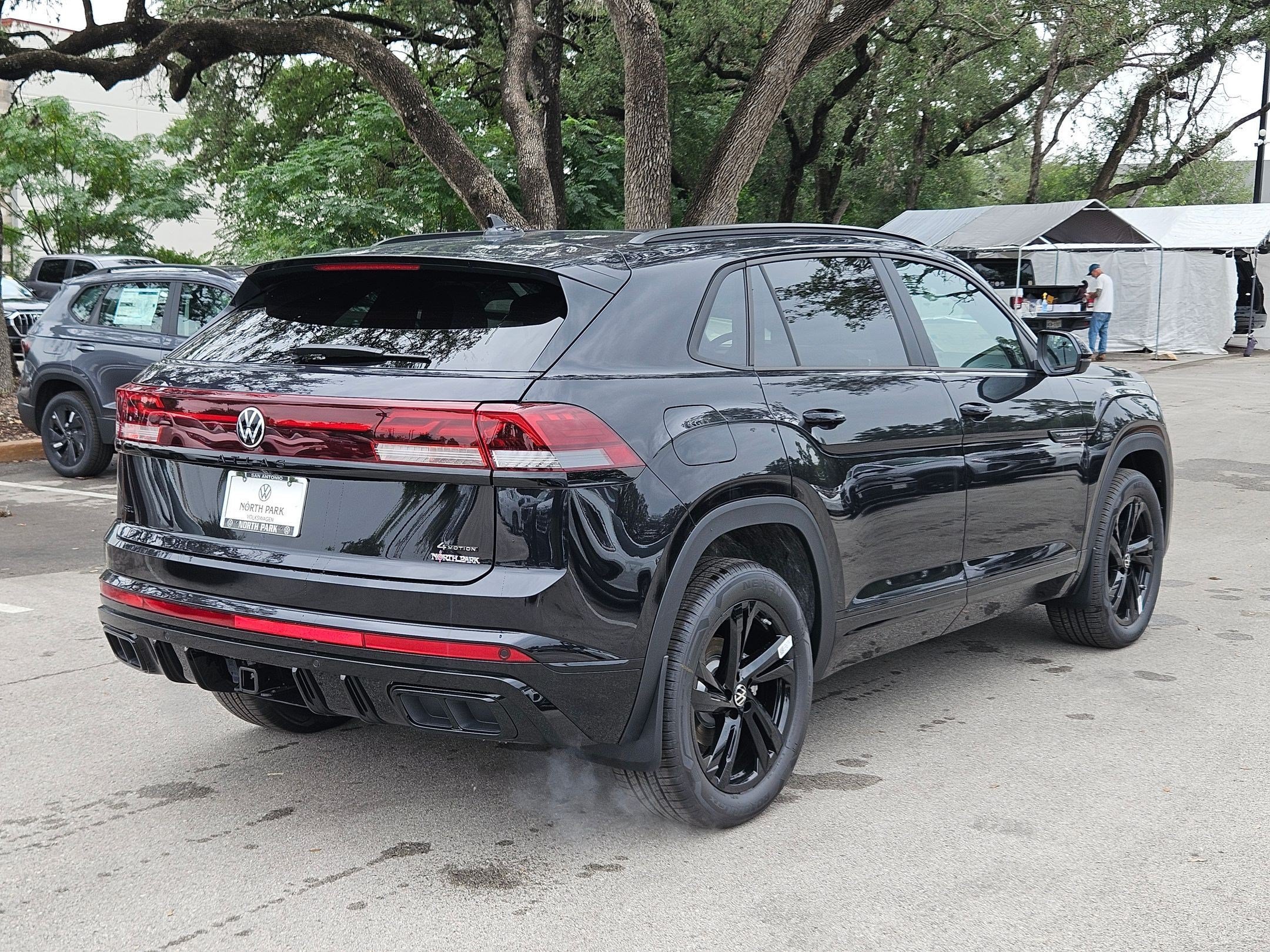 New 2026 Deep Black Pearl Volkswagen 2.0T SEL R-Line Black image 2