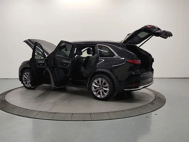 Used 2025 Black Mazda 3.3 Turbo Premium Plus image 12