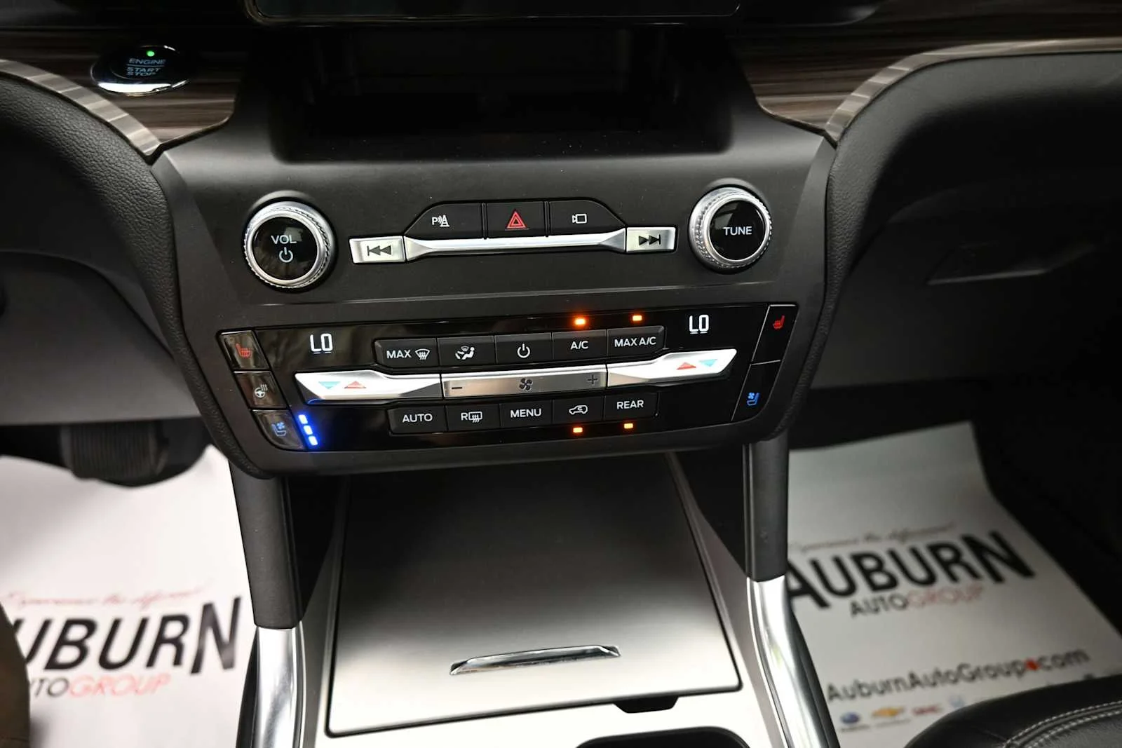 Used 2020 Agate Black Ford Limited image 8