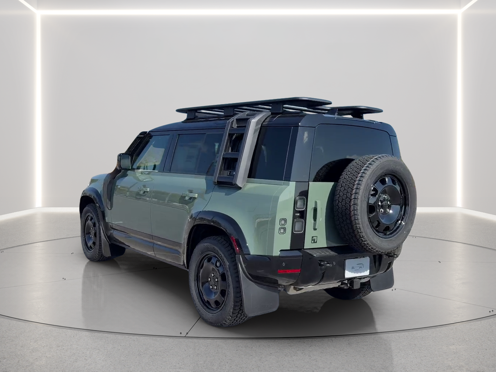 New 2026 Keswick Green Land Rover  image 7