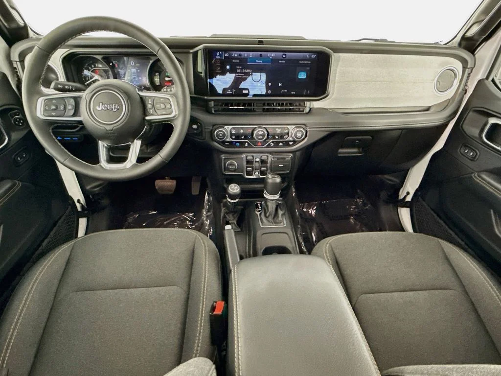 Used 2025 White Jeep Sahara 4xe image 22