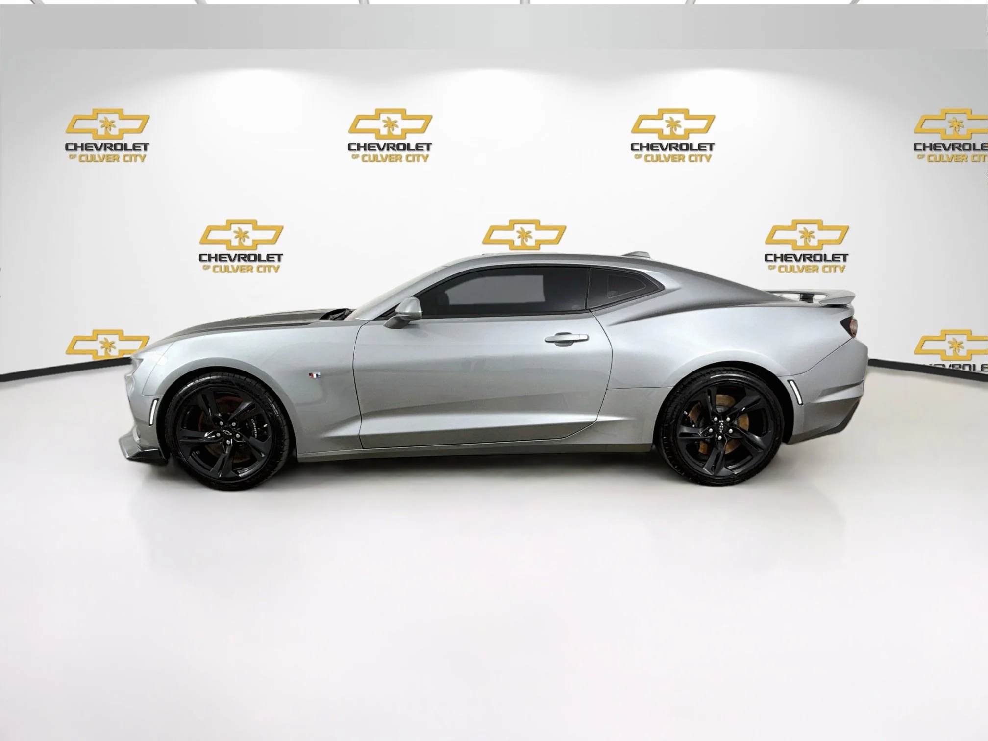 Used 2024 Sharkskin Metallic Chevrolet 2SS image 5