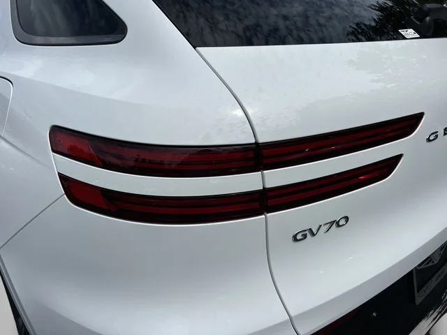 Used 2026 White Genesis 3.5T Sport Advanced image 15