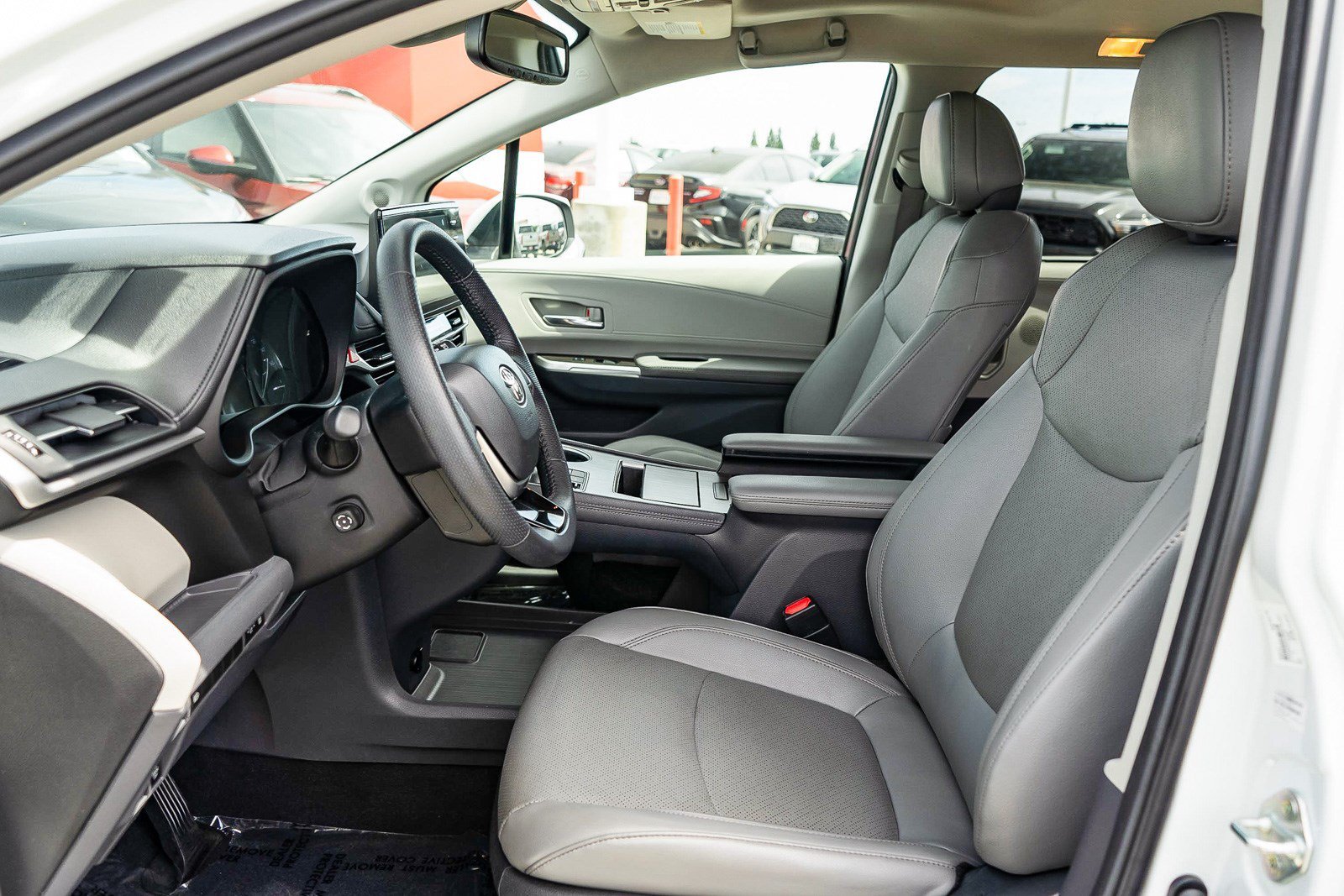 Certified Used 2023 Wind Chill Pearl Toyota Limited image 17
