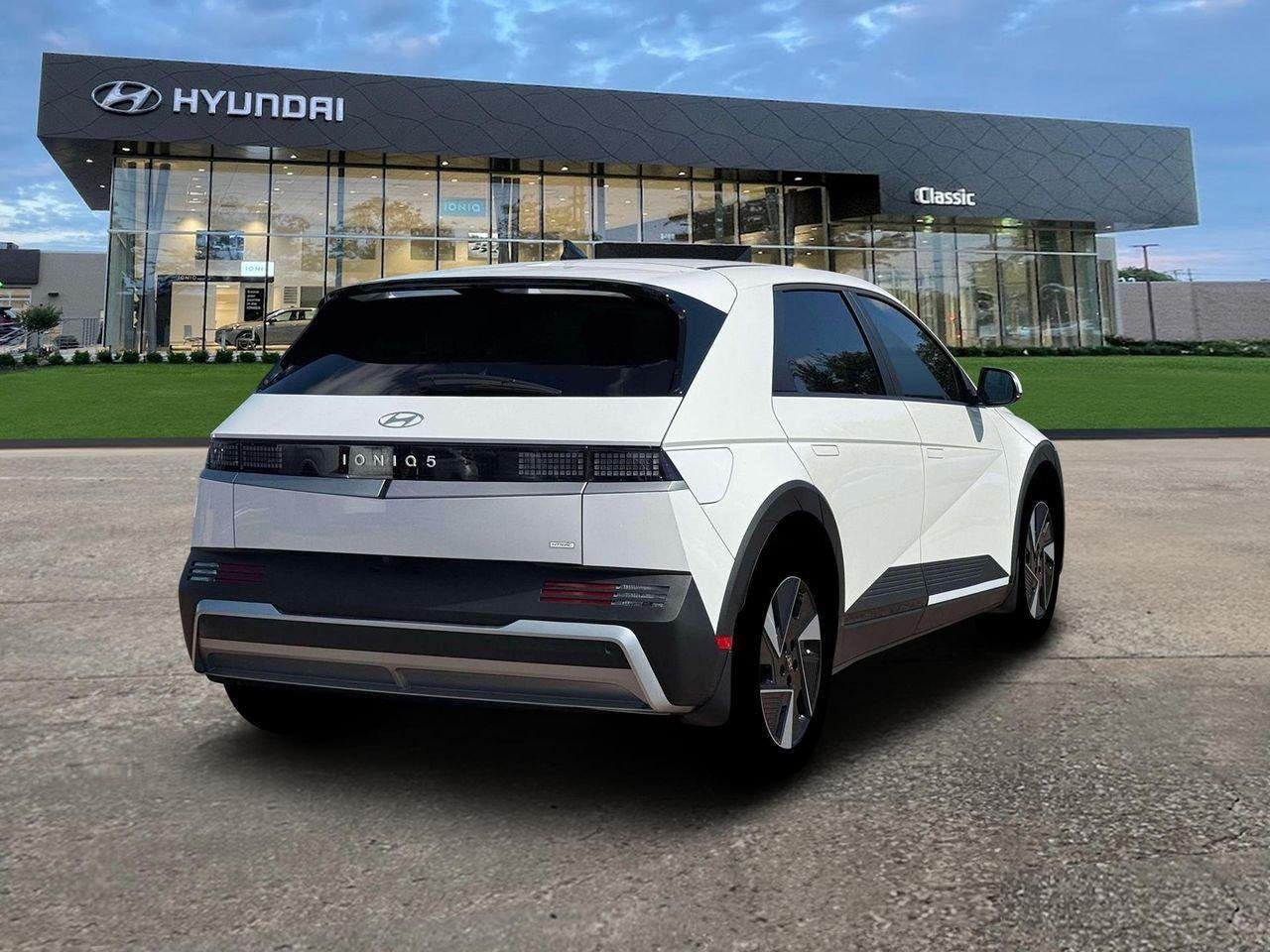 New 2026 Atlas White Hyundai SEL image 7