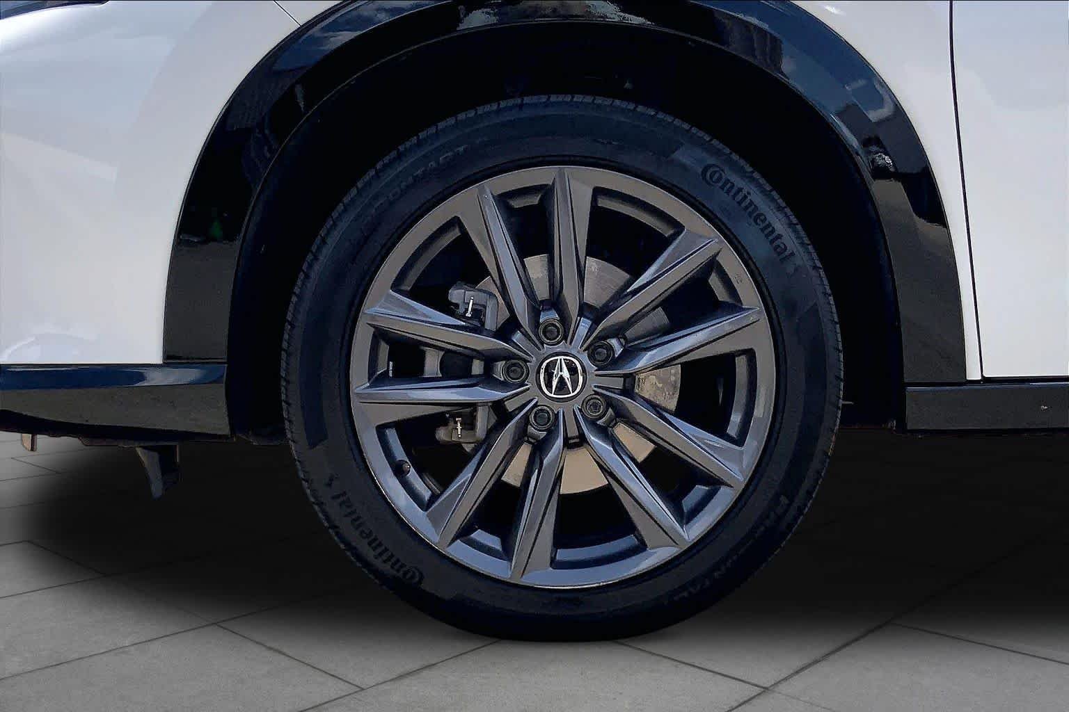 Used 2025 Platinum White Pearl Acura w/A-Spec Package image 11