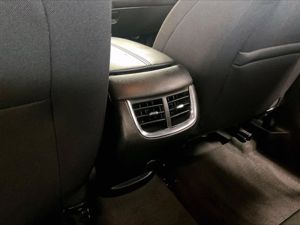 Used 2023 Gray Chevrolet LT image 27