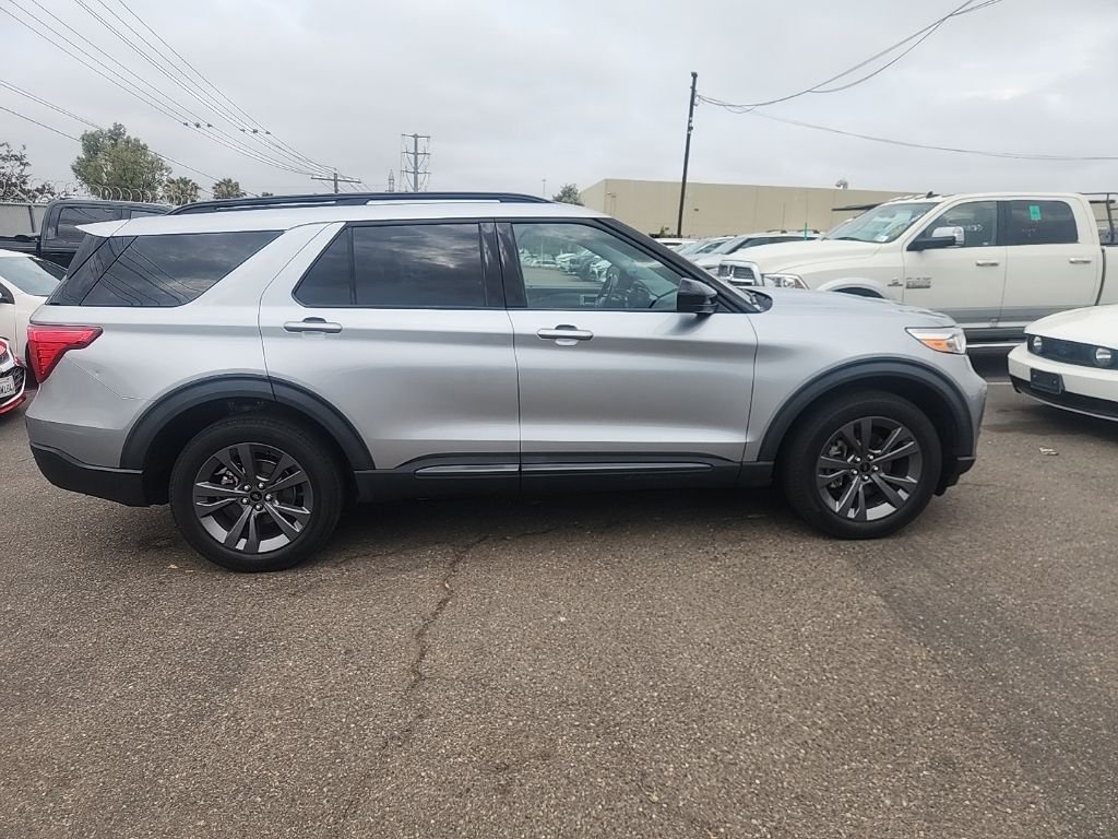 Used 2023 Silver Ford XLT image 17