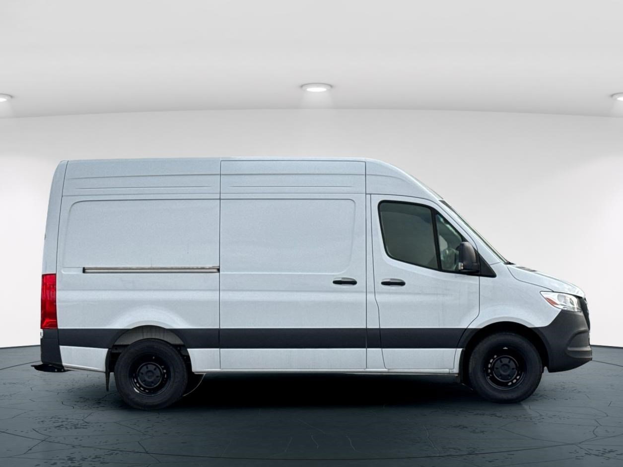 New 2025 Arctic White Mercedes-Benz 2500 High Roof SO Diesel 144 WB image 7