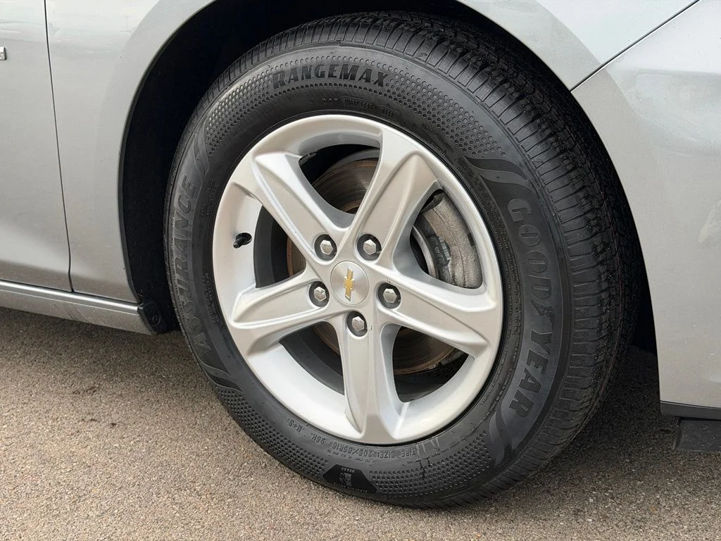 Used 2023 Gray Chevrolet LS image 24