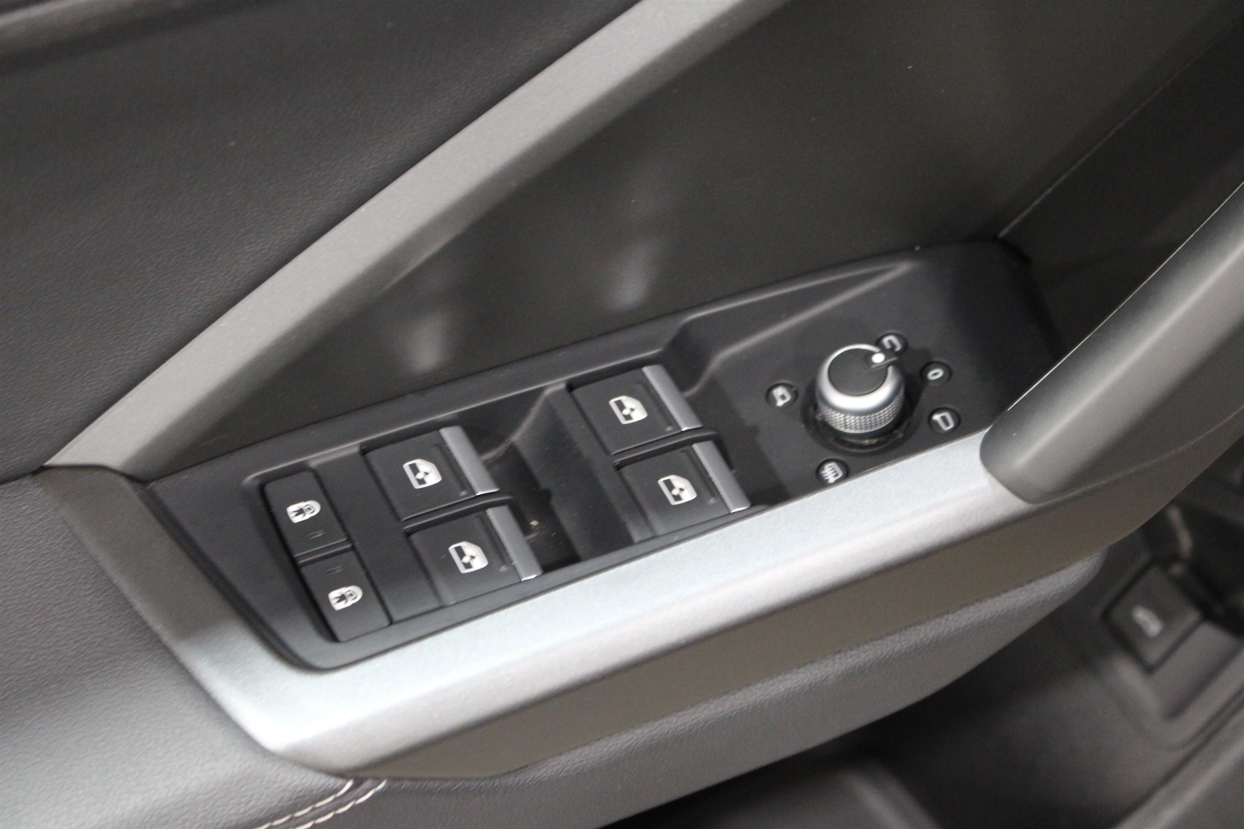 2024 Audi Q3 S Line Premium Plus - Photo 7