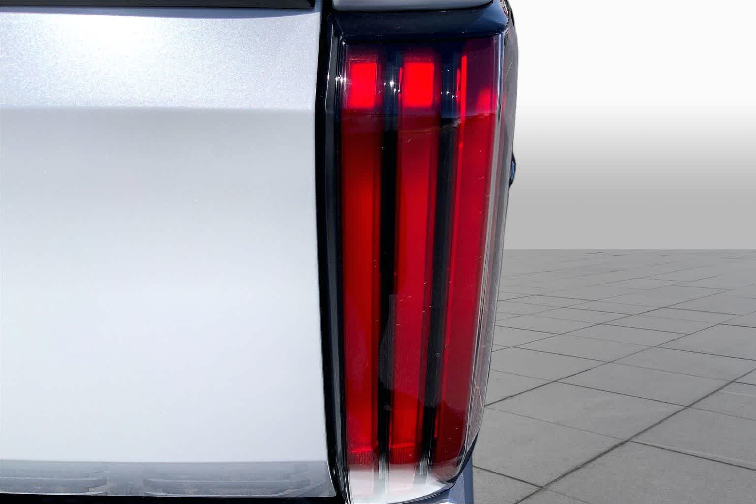 New 2026 Wind Chill Pearl Toyota Platinum image 14