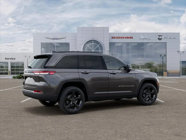 New 2026 Baltic Gray Metallic Clear-Coat Exterior Paint Jeep Limited image 30