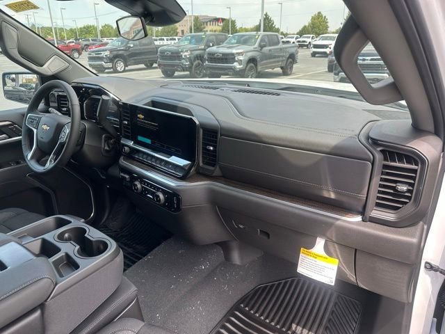 2025 Chevrolet Silverado 1500 LT - Photo 3