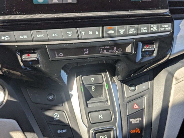 Used 2026 White Honda EX-L image 21