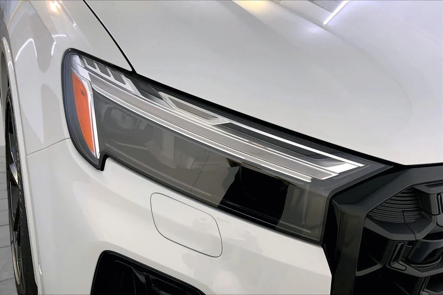 New 2026 Glacier White m Audi S line Premium Plus image 13