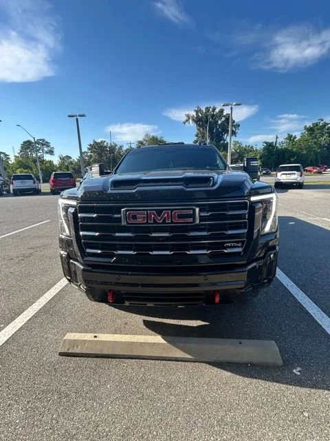 2025 GMC Sierra 4WD Crew Cab Standard Box AT4's photo