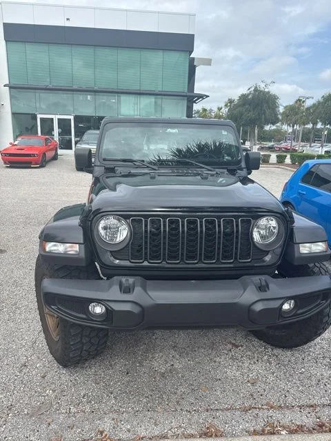 Used 2024 Black Jeep Nighthawk image 3