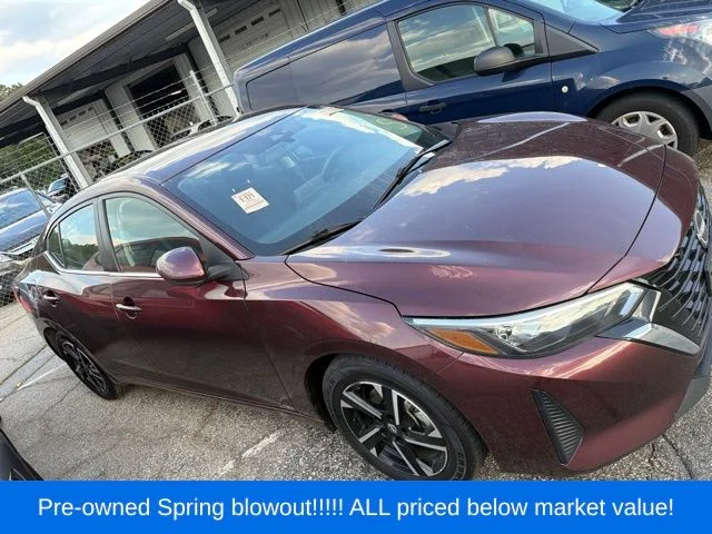 Used 2025 Red Nissan SV image 9