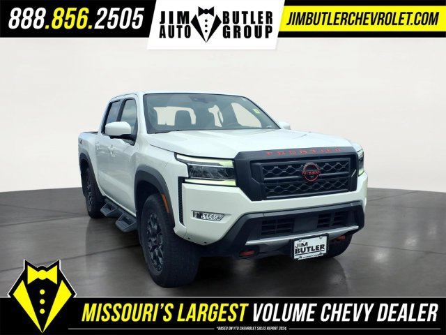 Used 2023 White Nissan Crew Cab PRO-4X 4x4 image 24