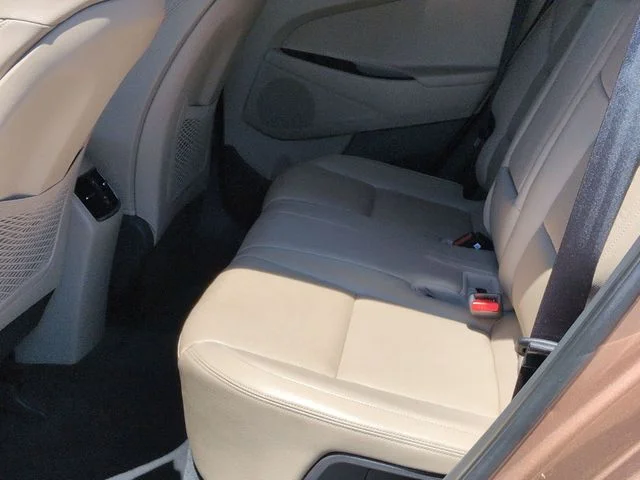 Used 2016 Beige Hyundai Limited image 23