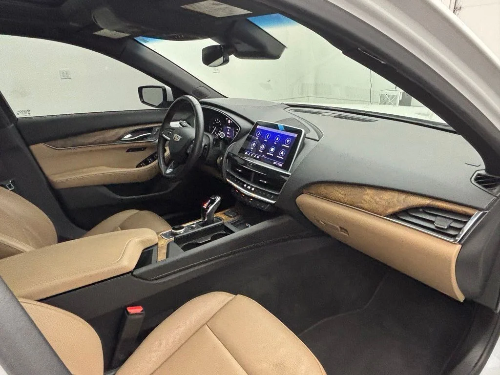 Used 2022 White Cadillac Premium Luxury image 33