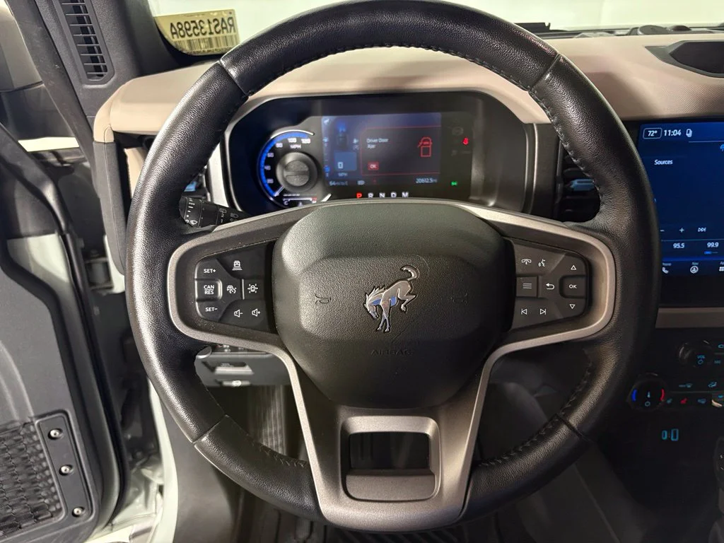 Used 2022 Green Ford Wildtrak image 18