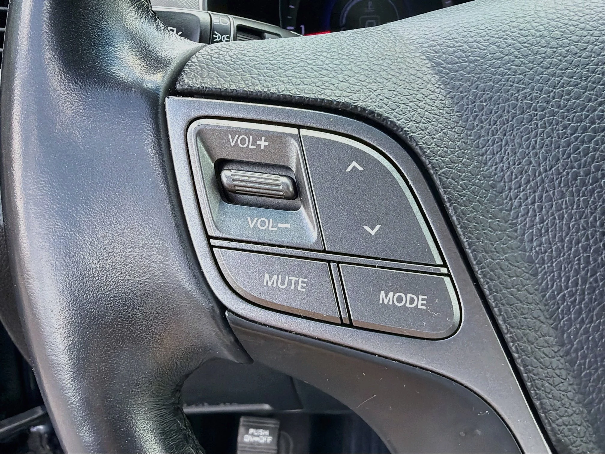 Used 2015 Marlin Blue Hyundai Premium Technology image 35