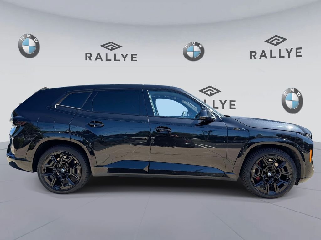 Used 2023 Black Sapphire Metallic BMW Base image 4