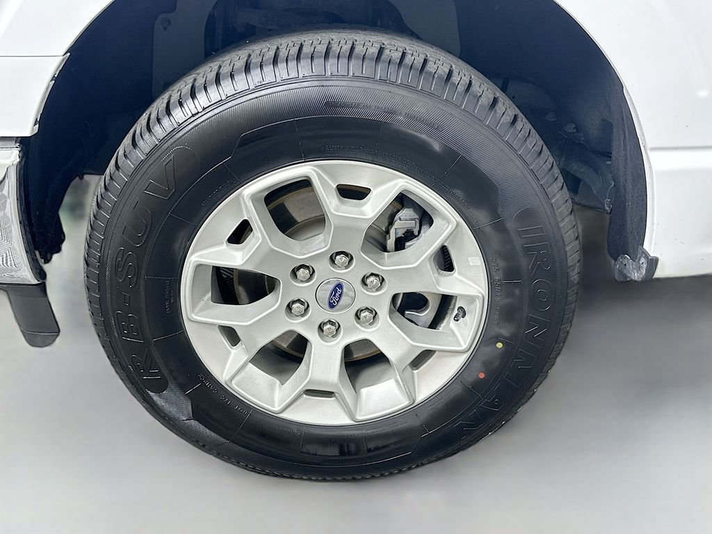 Used 2023 Oxford White Ford XLT image 29