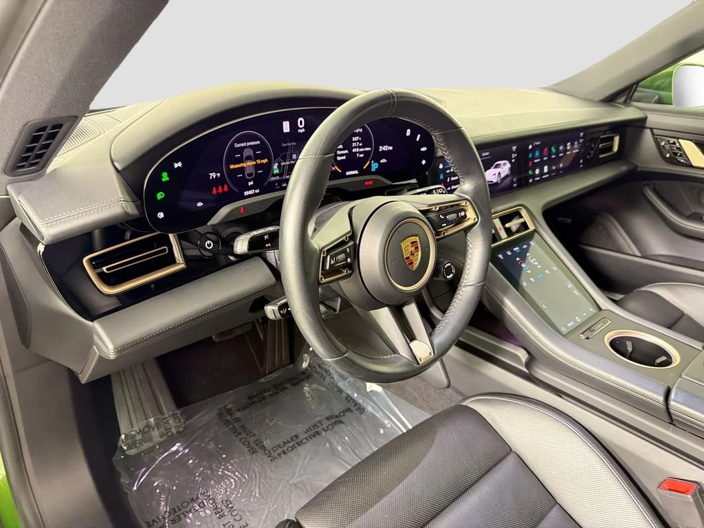 Used 2021 Green Porsche 4S image 9