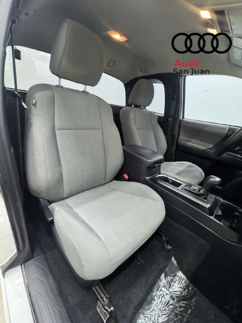 Used 2018 White Toyota SR image 29