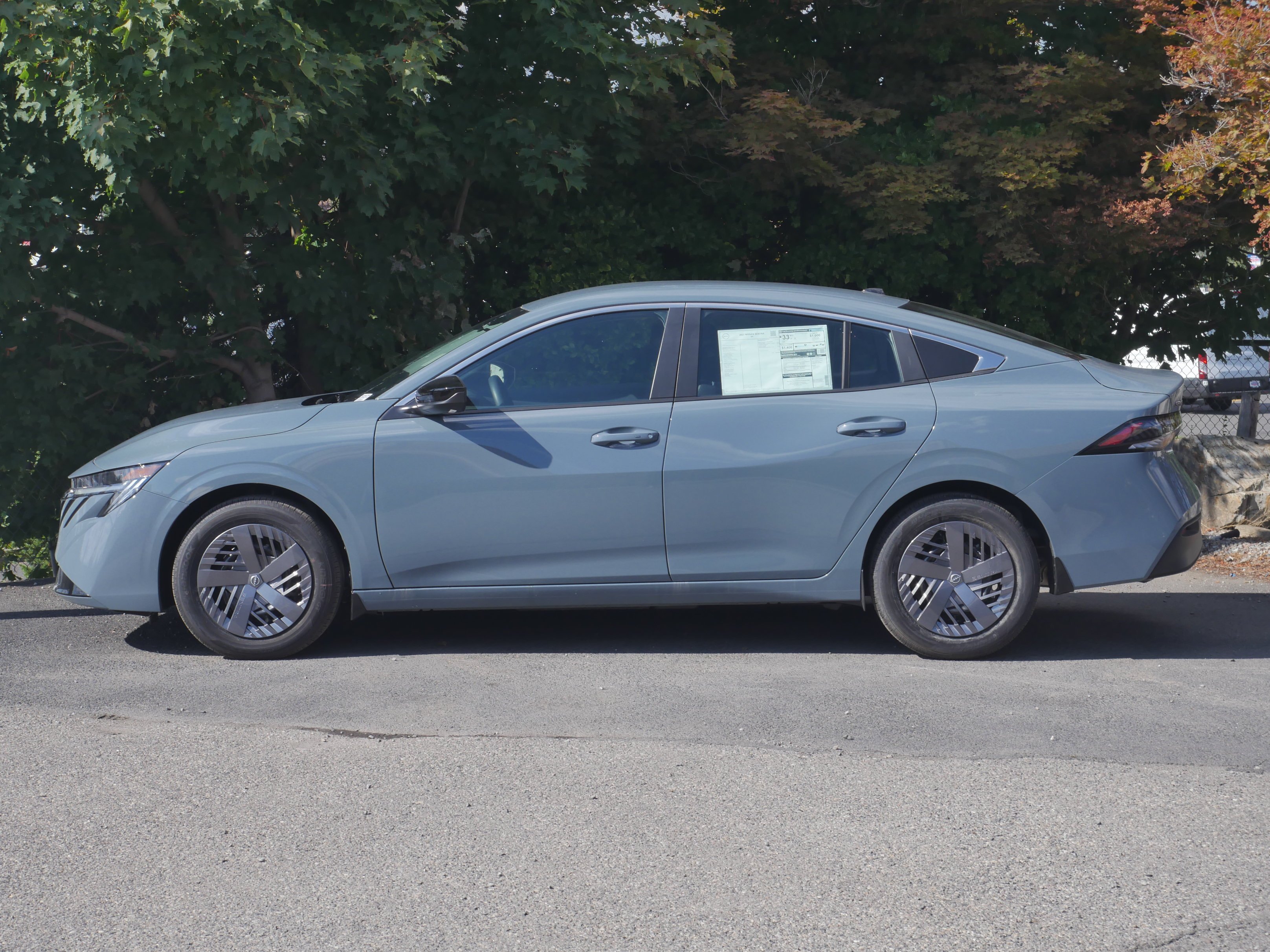 New 2027 Atlantic Gray Metallic Nissan SV image 15