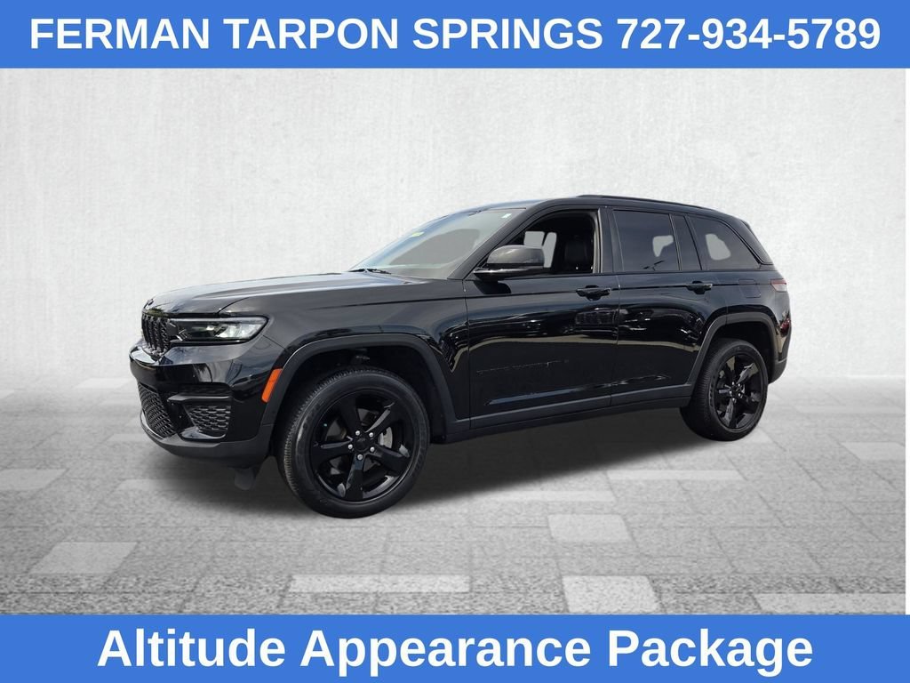 Used 2023 Black Jeep Altitude 4x4 image 7
