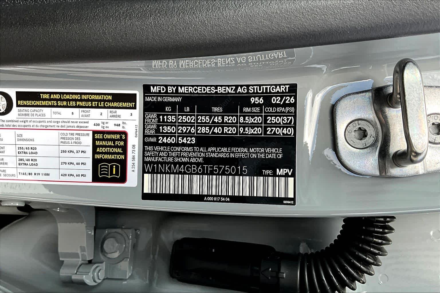 New 2026 MANUFAKTUR Alpine Grey Mercedes-Benz GLC 300 image 21