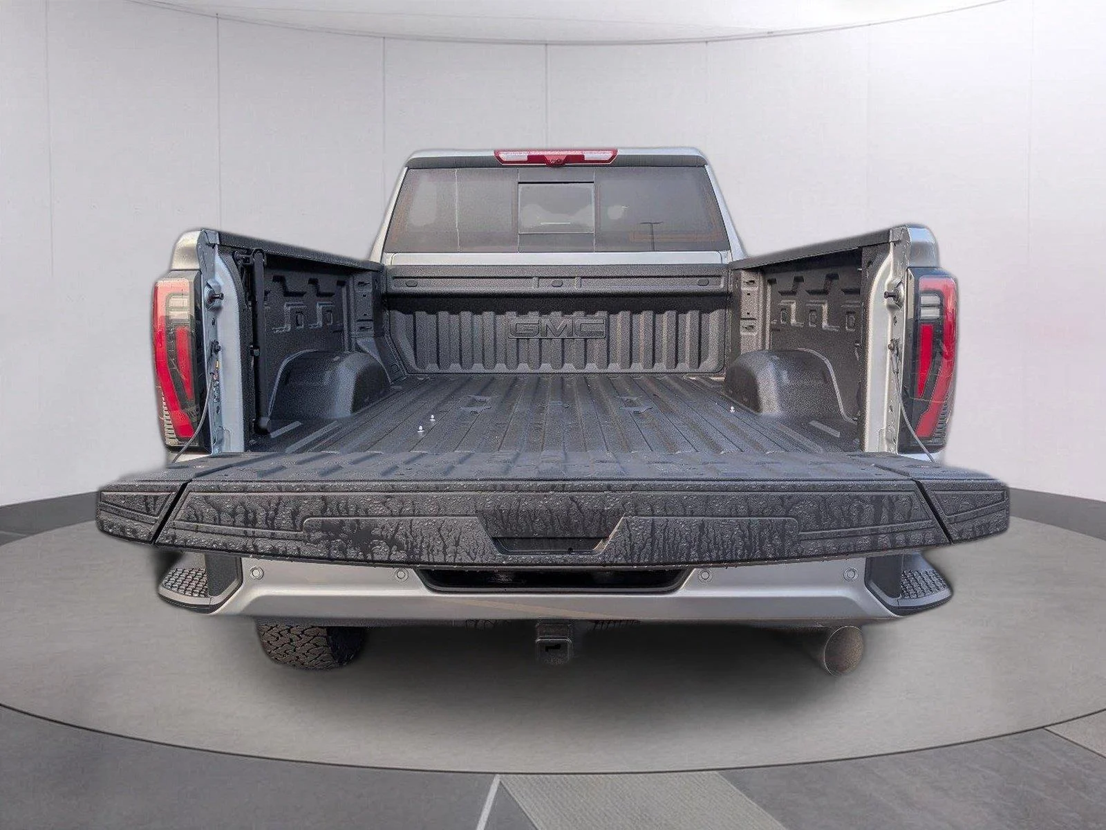 New 2026 Sterling Metallic GMC AT4 image 5