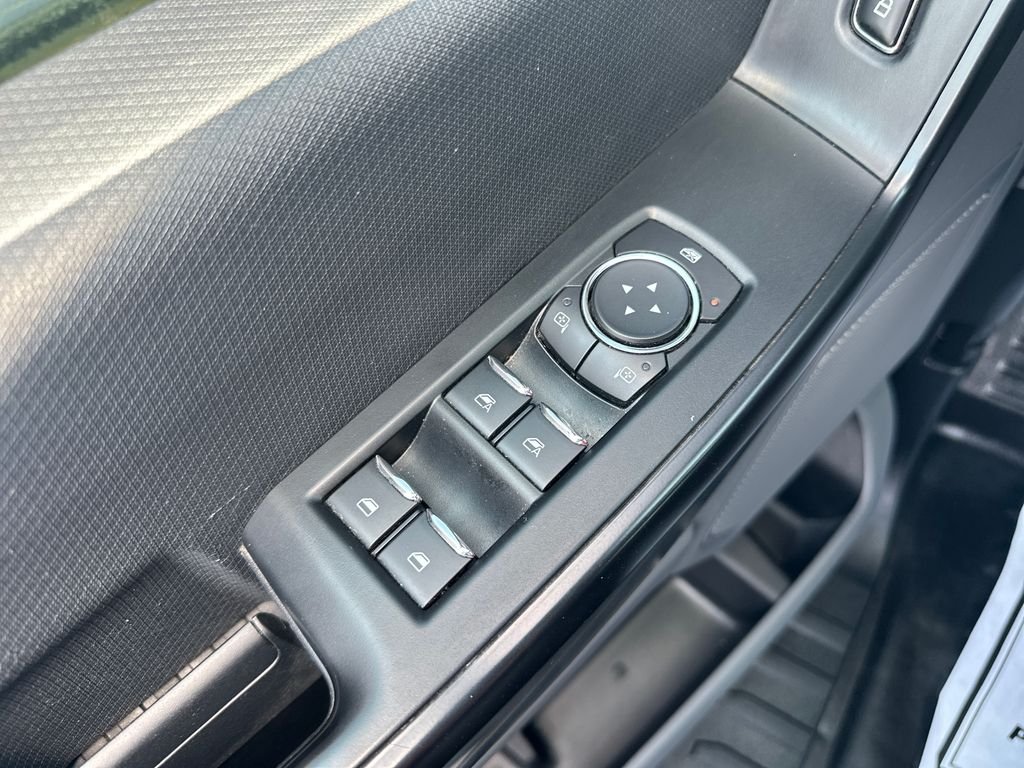 Used 2023 White Ford XL image 11