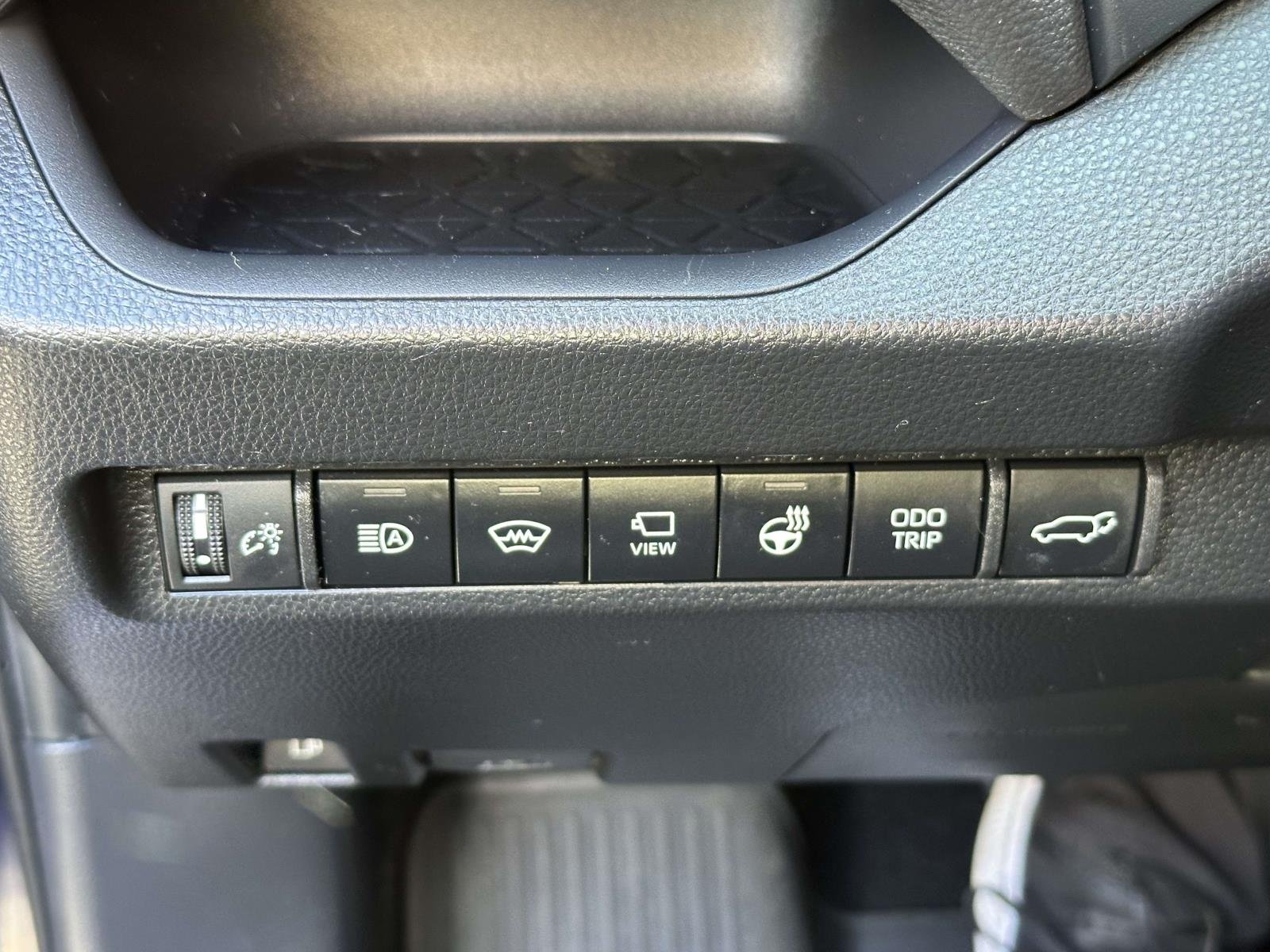 2023 Toyota RAV4 XSE - Photo 19