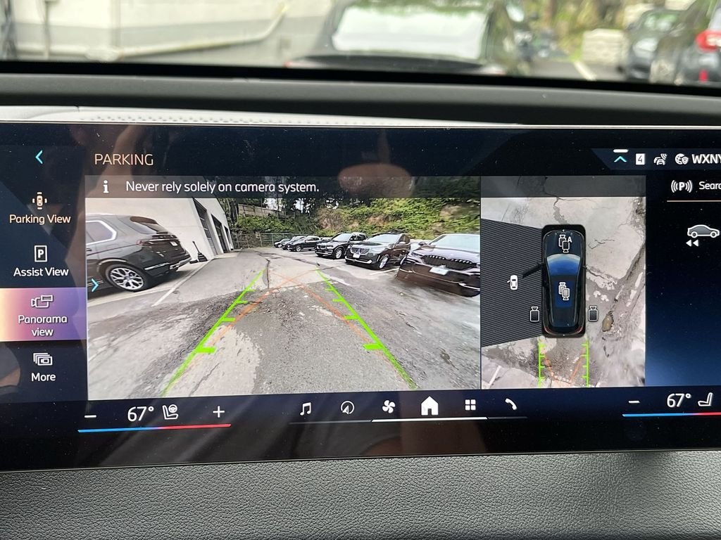 2026 BMW iX 60 - Photo 17