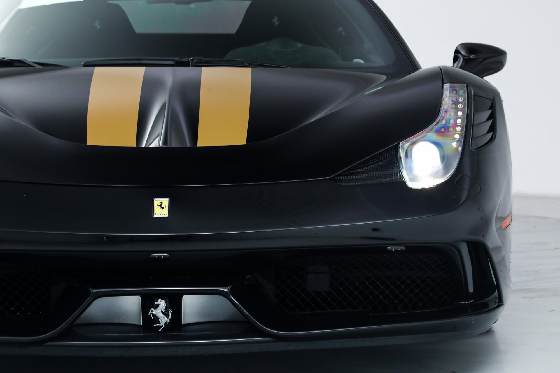 Certified Used 2015 Black Ferrari  image 13
