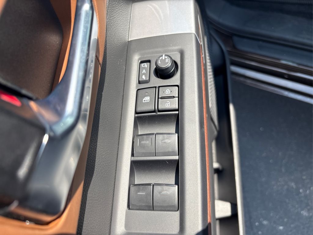 2025 Toyota Tundra 1794 Edition - Photo 29