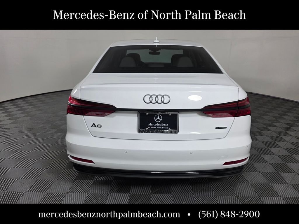 Used 2024  Audi  image 5