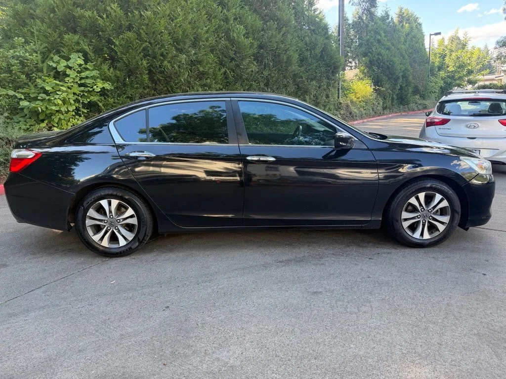 Used 2014 Black Honda LX image 2