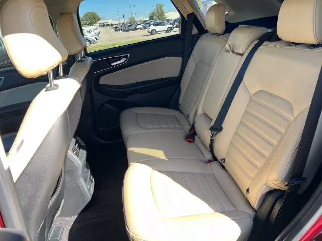 Used 2022 Red Ford SEL image 35